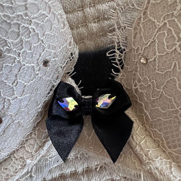 Victoria’s Secret VERY SEXY Lace Swarovski Crystal Bra Size 32B Push Up Beige - Picture 5 of 12